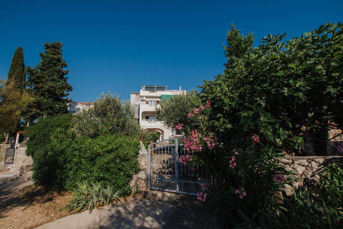 Apartman Relax 2 Zaboric Exterior foto